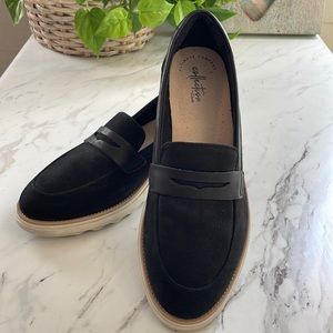 Clark’s black wedge loafers size 10
